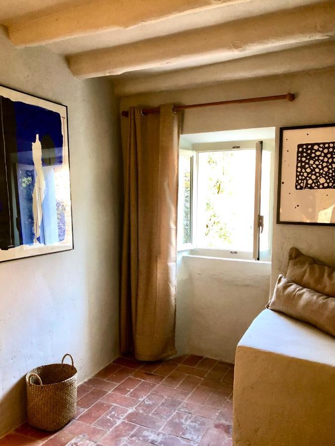 El Castell De Seguero Apartment Beuda Exterior photo